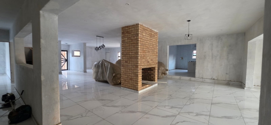 6 Bedroom Property for Sale in Buffelspoort Eco Estate North West